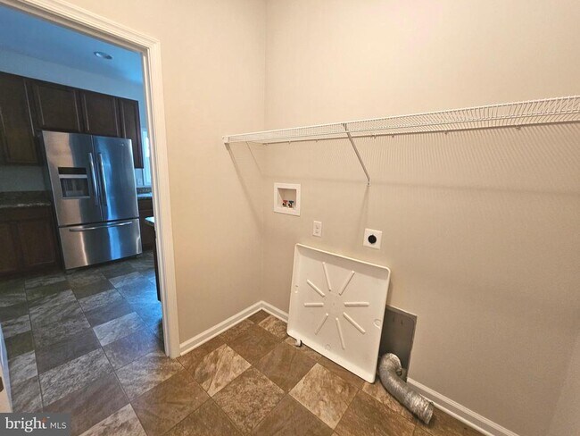 Building Photo - 270 Waterway Dr