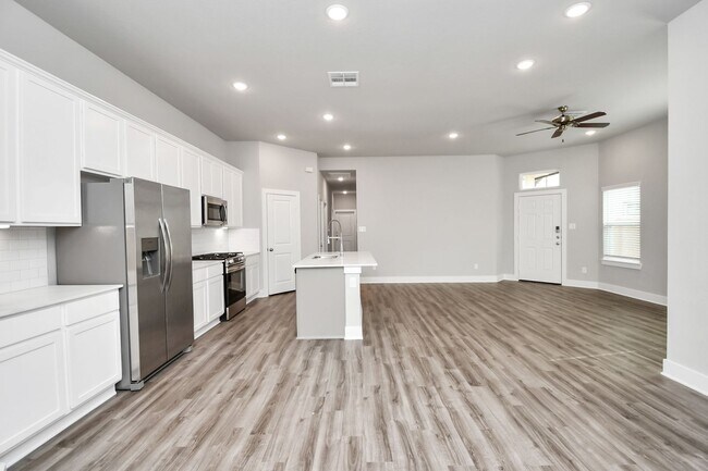 Building Photo - Welcome to the Elm — Single-Level Charm, Modern Style.