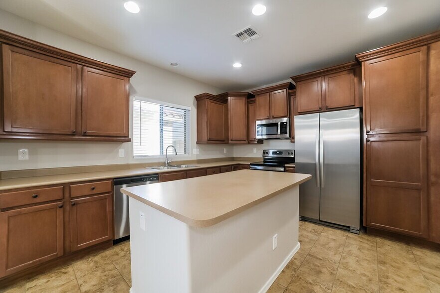 Building Photo - 477 N Citrus Ln