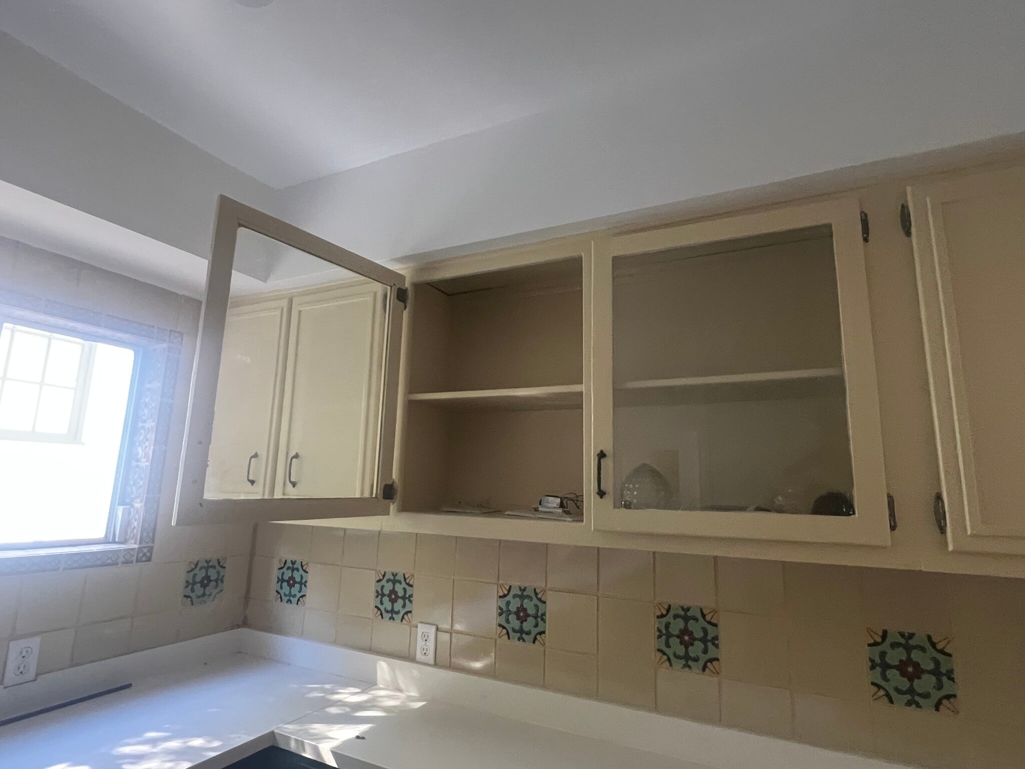 Building Photo - 1234 Keniston Ave