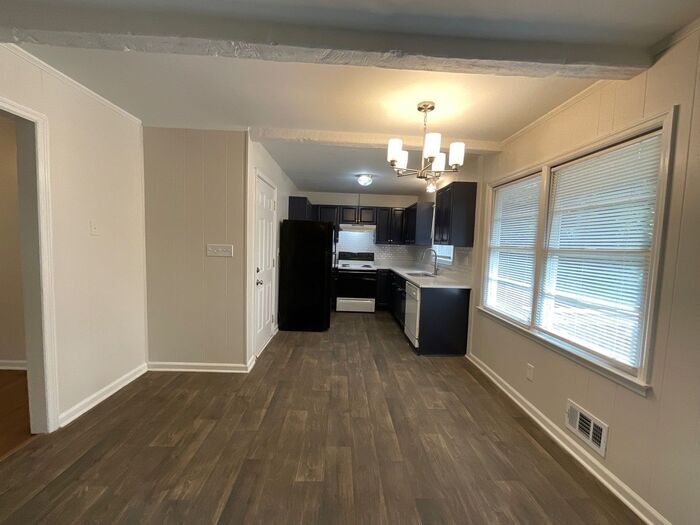 Building Photo - 3691 Idle Creek Dr