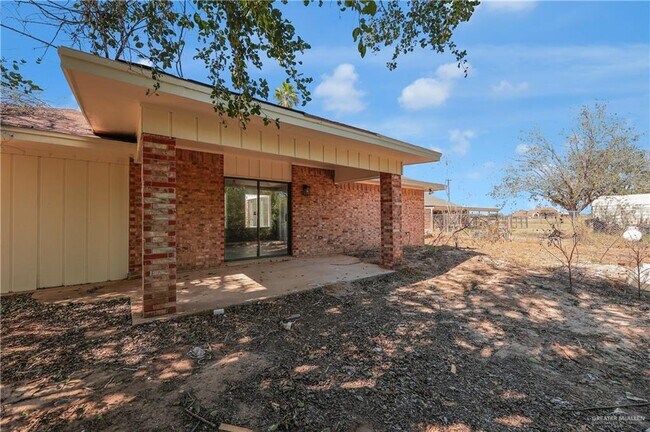 Building Photo - 26 Tiquisate Ave