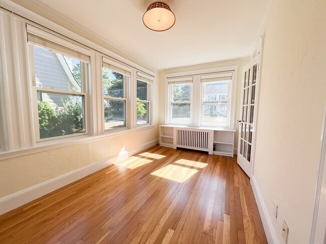 Building Photo - 15 Ledyard St