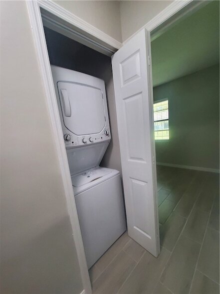 Building Photo - 3300 S 7th St