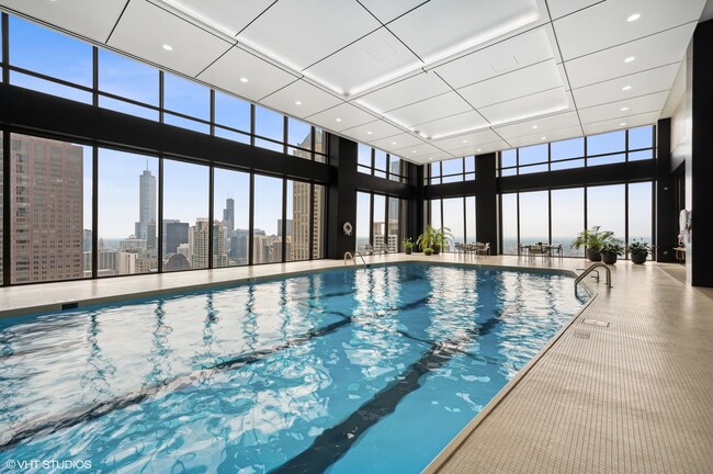 Building Photo - 175 E Delaware Pl