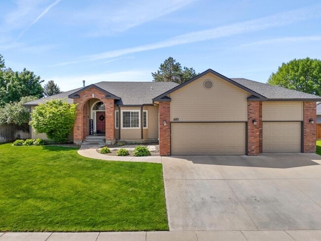 Building Photo - 695 W Riodosa Dr