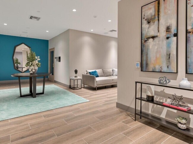 Building Photo - 5350 NW 84th Ave