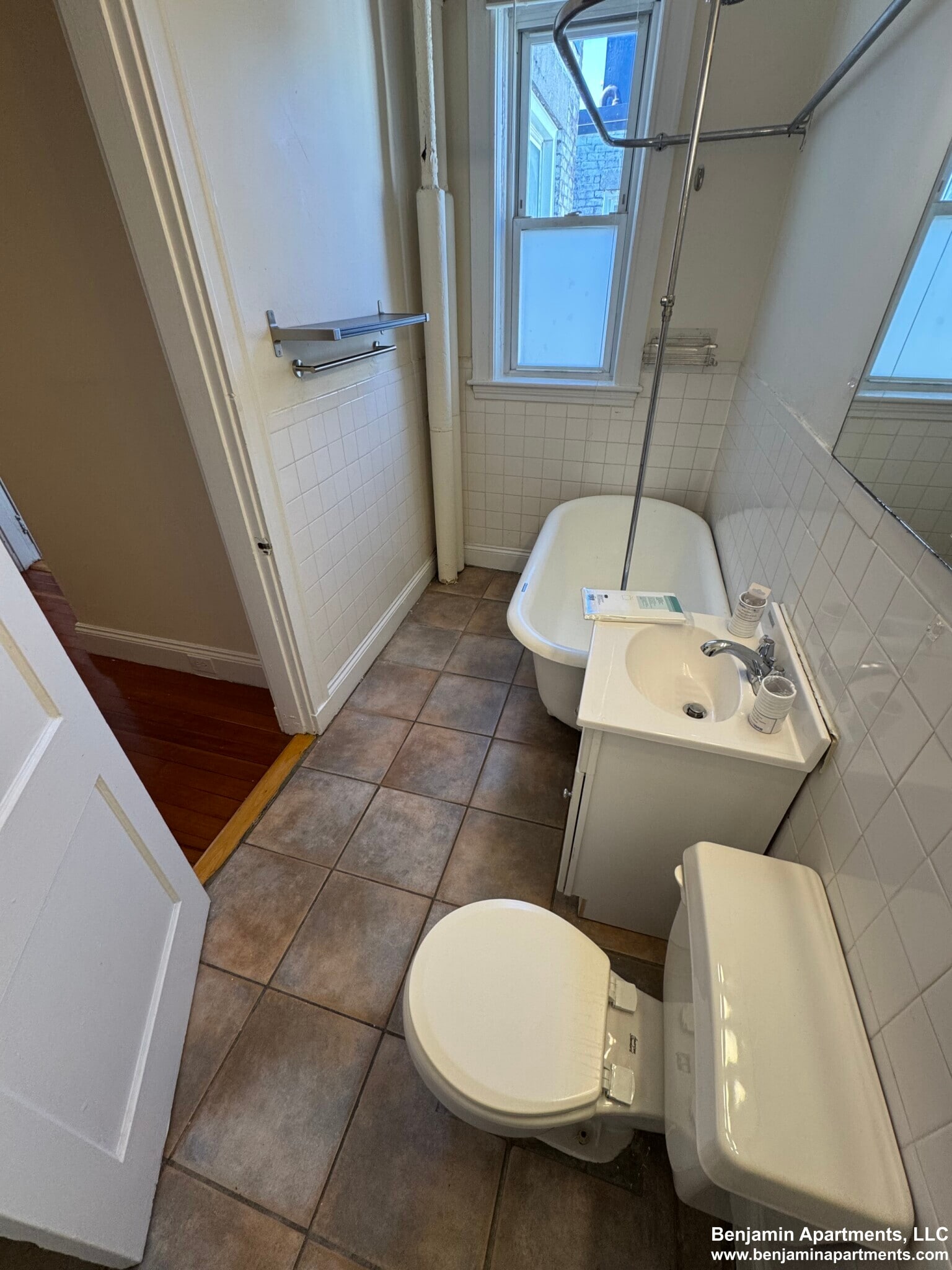 Building Photo - 431 Cambridge St