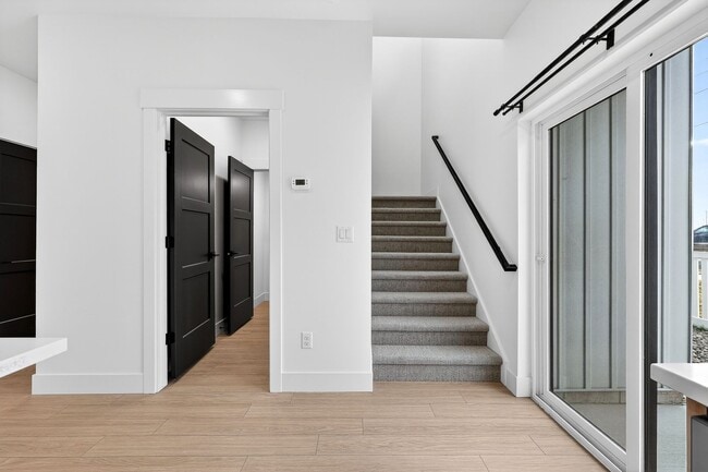 Building Photo - BRAND NEW TOWNHOME IN REXBURG WITH GARAGE