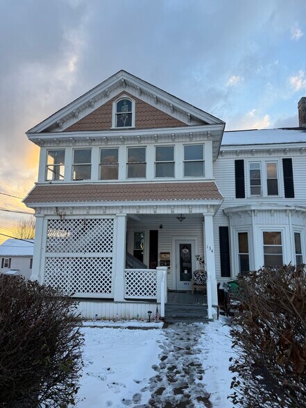 Building Photo - 134 Pearl St