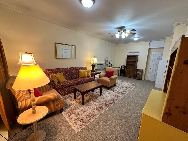 Building Photo - 4712 Lady Slipper Path