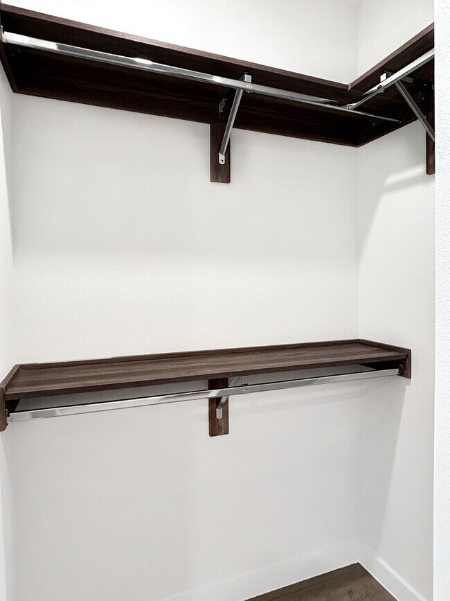 Building Photo - Resort-Style Living at Dovetail | 2 Bed / 2 Bath | Gated Entry