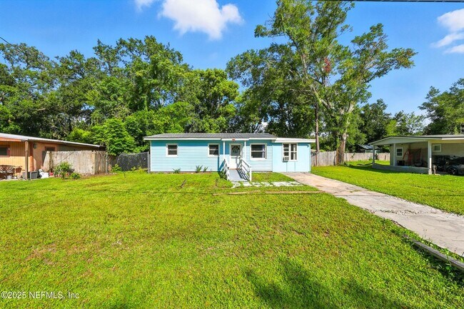 Building Photo - 355 Wildwood Ln