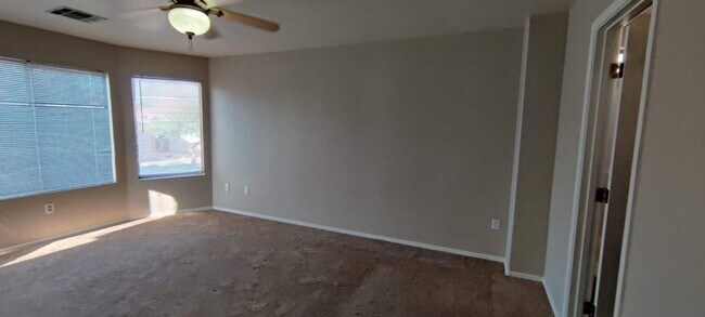 Building Photo - Great 3 Bedroom plus den/office and Loft in Gilbert for rent.
