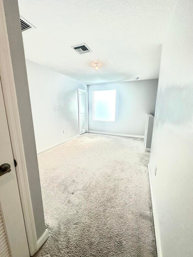 Building Photo - 4518 Dow Ln