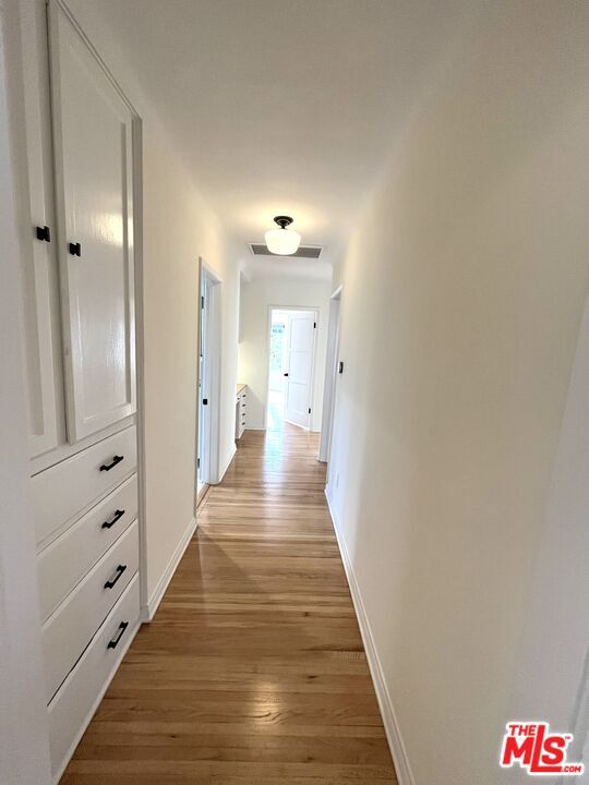 Building Photo - 958 N Vista St