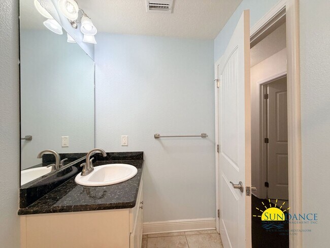 Building Photo - 30 Golden Eagle Ct