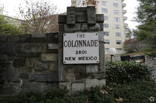 Building Photo - The Colonnade