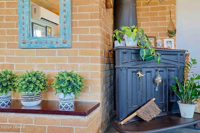 Building Photo - 3637 Cardinal Blvd