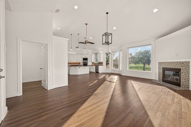 Building Photo - 7203 Timberlake Dr