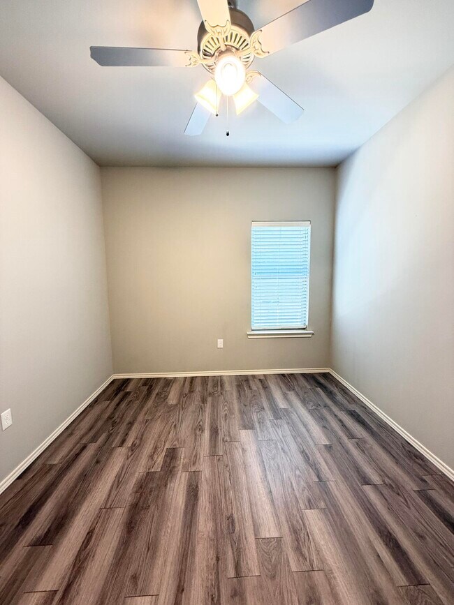 Building Photo - 1217 Preston Trails