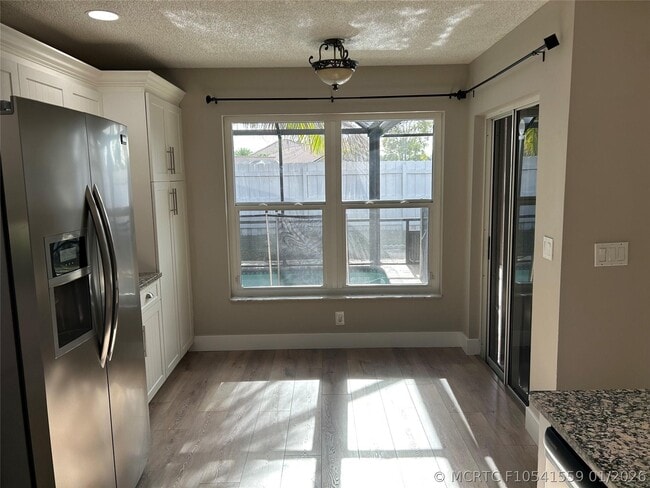 Building Photo - 7430 Ashley Shores Cir