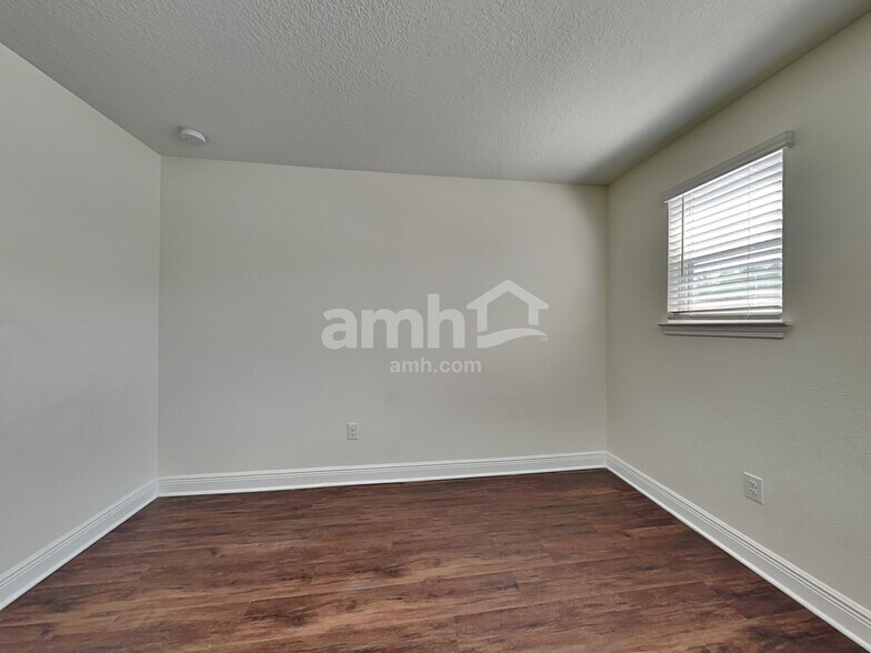 Building Photo - 20554 Calla Lily Dr