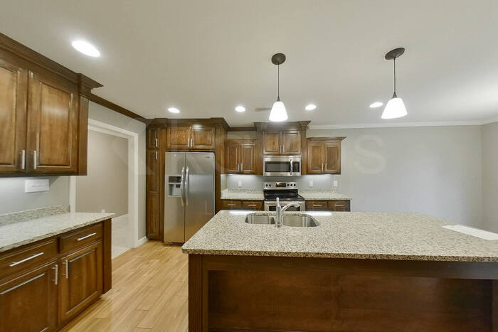 Building Photo - 94 Old Orchard Rd