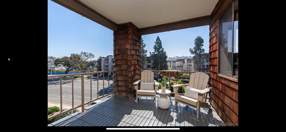 Building Photo - 5790 Friars Rd