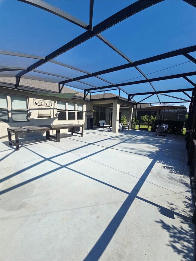 Building Photo - 588 Cantabria Dr