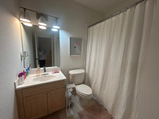 Building Photo - 12768 Westhampton Cir