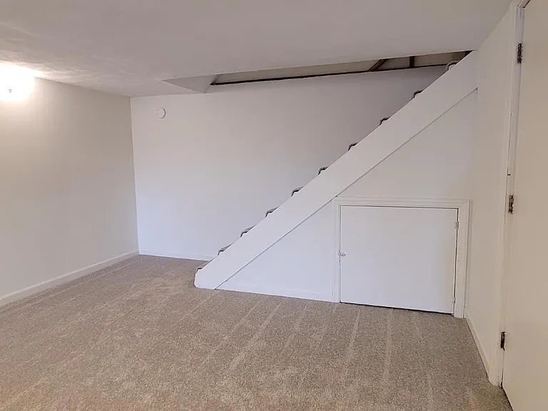 Building Photo - 969 Robin Hill Dr