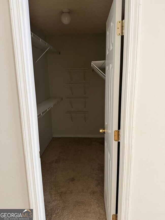 Building Photo - 128 Shadowbrooke Cir SW