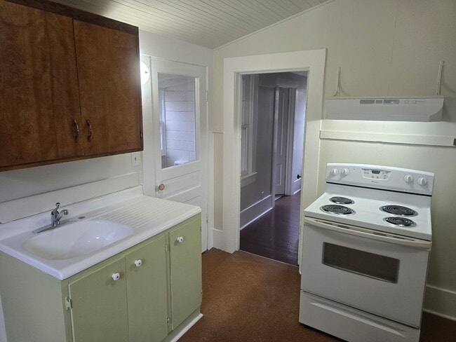 Building Photo - 2 Bedroom in Whiteaker Area