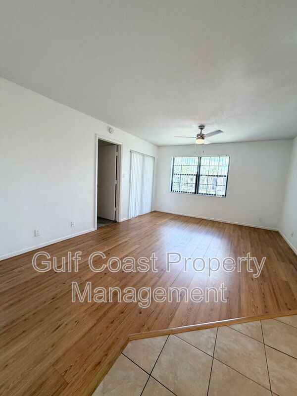 Building Photo - 19505 Quesada Ave