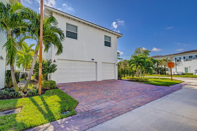 Building Photo - 13325 Machiavelli Way
