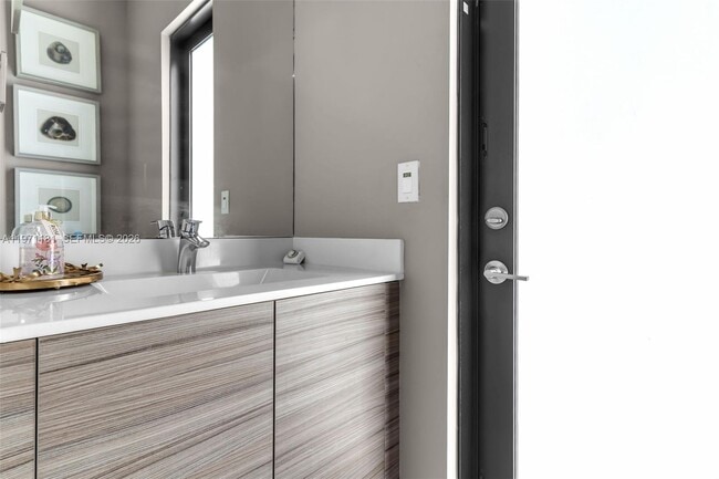 Building Photo - 16184 SW 136 Way