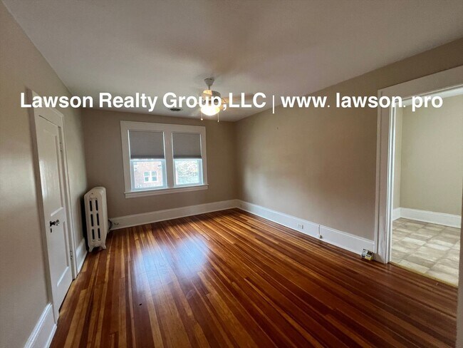 Building Photo - 1733 Maiden Ln SW