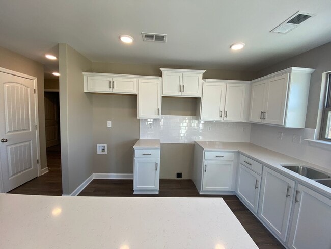 Building Photo - NEW HOME IN WALLS, MS