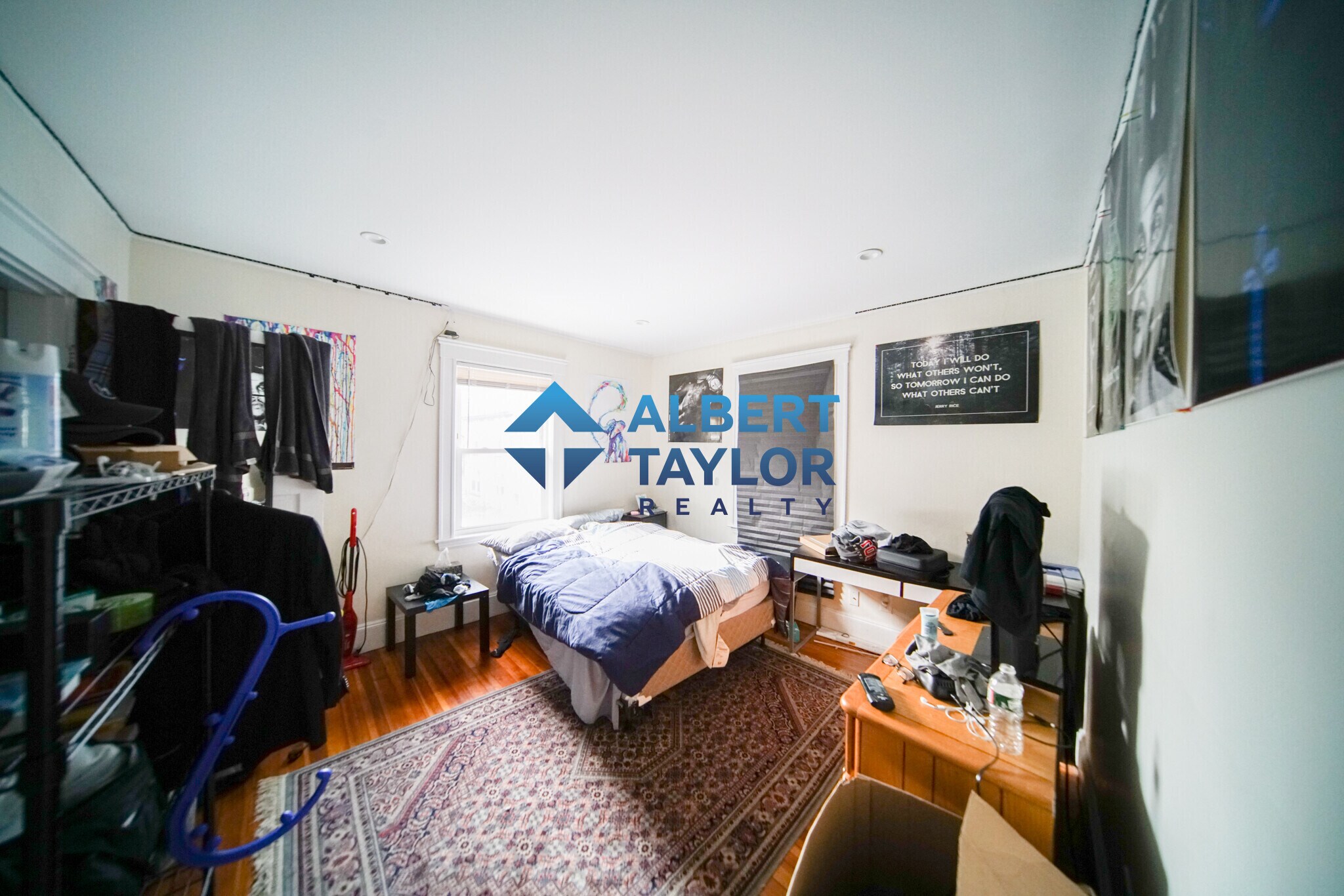 Building Photo - 8 Sawyer Ter