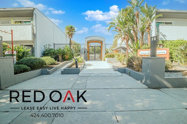 Building Photo - 4433 Colbath Ave