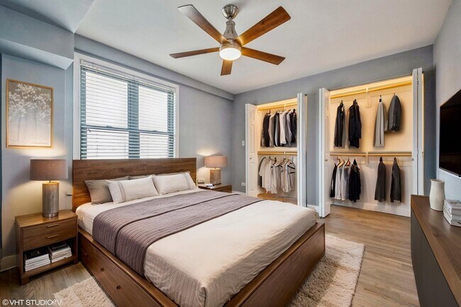 Building Photo - 2545 W Catalpa Ave