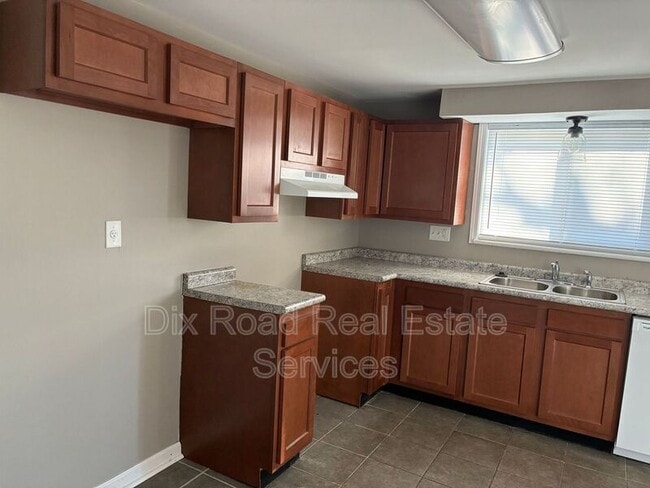 Building Photo - 7742 Harshmanville Rd