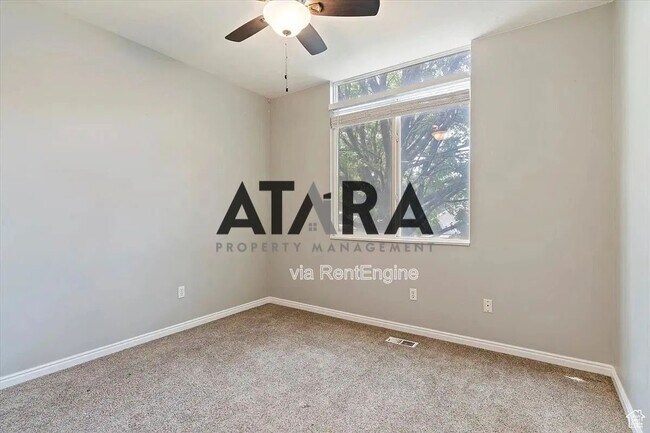 Building Photo - 154 W 1100 N