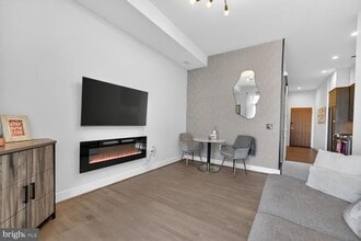 Building Photo - 525 Water St SW