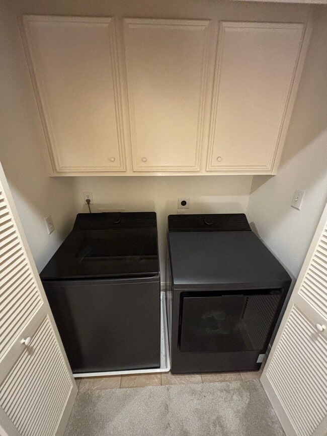 Building Photo - 1310 W Webster St