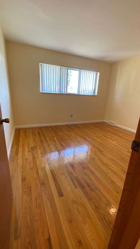 Building Photo - 28301 Mavis Dr