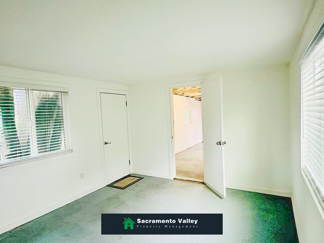 Building Photo - 3500 Marjorie Way