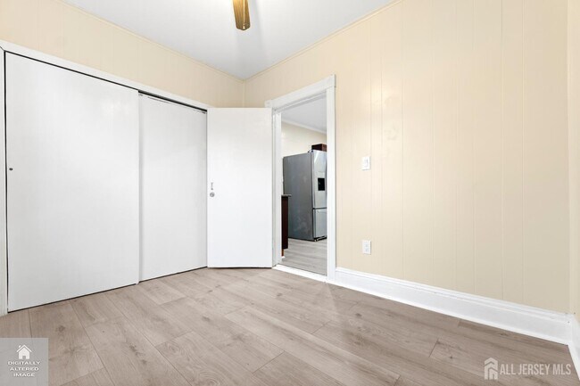 Building Photo - 446 Baker Pl