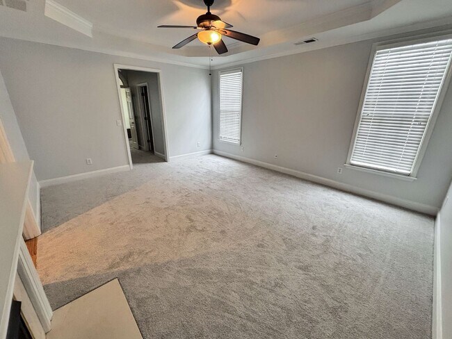 Building Photo - Gorgeous Home in Mableton